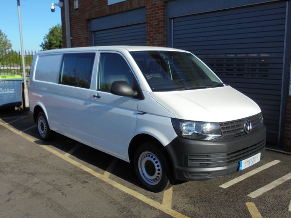 Used VOLKSWAGEN TRANSPORTER 2.0 TDI T32 LWB KOMBI STARTLINE BMT for Sale